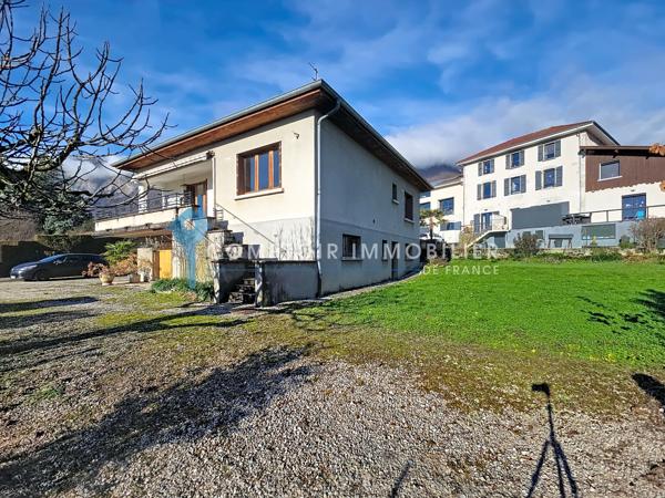 Maison
                                                                                                                                                                                                                                                                                                                        4 pièce(s)                                                                                                                                                                                                          2 chambre(s)                                                                                                                                                                                                          95  m²