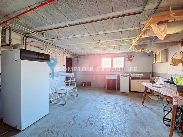 Maison
                                                                                                                                                                                                                                                                                                                        4 pièce(s)                                                                                                                                                                                                          2 chambre(s)                                                                                                                                                                                                          95  m²