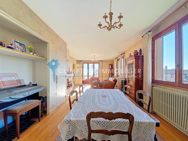 Maison
                                                                                                                                                                                                                                                                                                                        4 pièce(s)                                                                                                                                                                                                          2 chambre(s)                                                                                                                                                                                                          95  m²