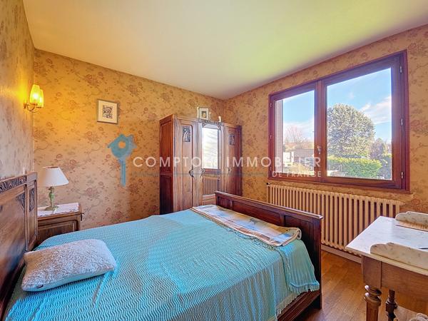Maison
                                                                                                                                                                                                                                                                                                                        4 pièce(s)                                                                                                                                                                                                          2 chambre(s)                                                                                                                                                                                                          95  m²