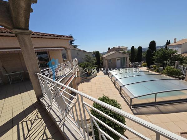 Maison
                                                                                                                                                                                                                                                                                                                        6 pièce(s)                                                                                                                                                                                                          4 chambre(s)                                                                                                                                                                                                          147  m²