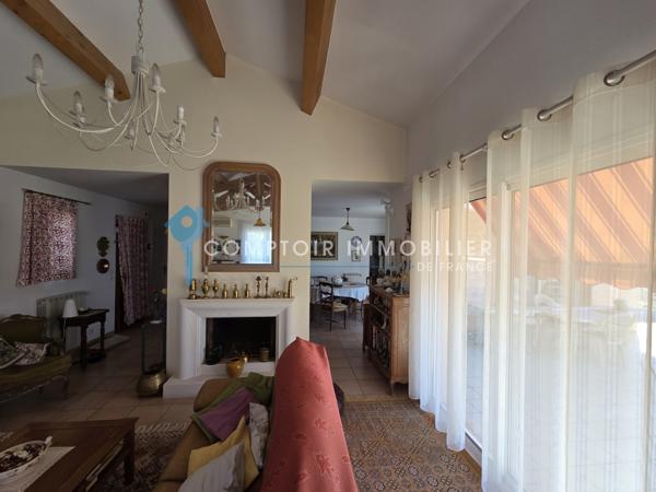 Maison
                                                                                                                                                                                                                                                                                                                        6 pièce(s)                                                                                                                                                                                                          4 chambre(s)                                                                                                                                                                                                          147  m²