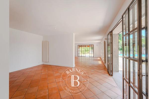 Aix-en-Provence, Maison 6 Chambres -  260 m² à vendre