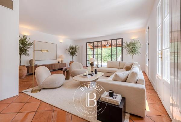 Aix-en-Provence, Maison 6 Chambres -  260 m² à vendre