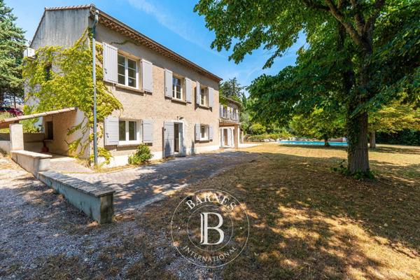 Aix-en-Provence, Maison 6 Chambres -  260 m² à vendre