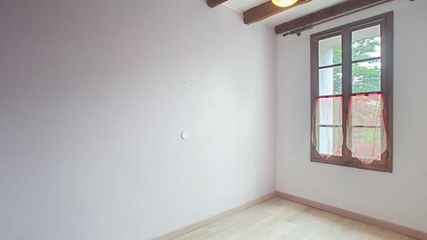 Maison à vendre à Barbaste de 125 m² - 5 chambres, garage et terrain de 1094 m²