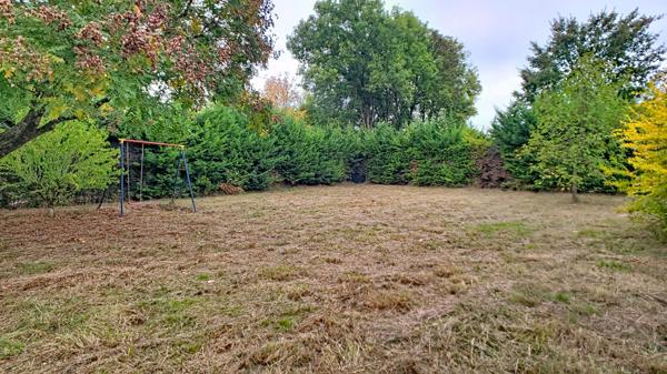 Maison à vendre à Barbaste de 125 m² - 5 chambres, garage et terrain de 1094 m²