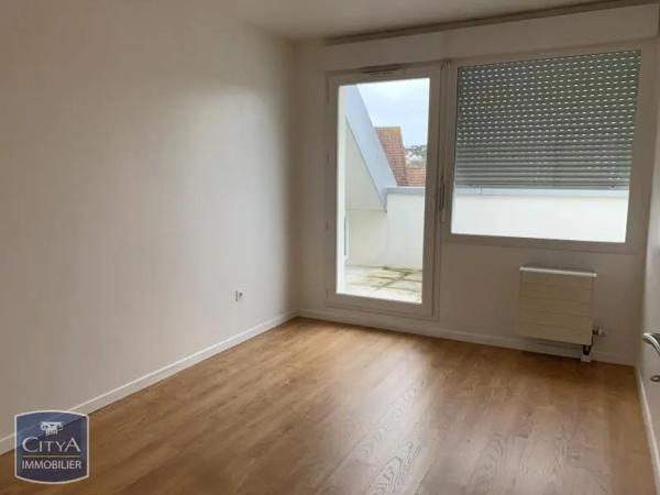 Appartement à louer 4 pièces 66.43m² Mantes-la-Ville (78711)