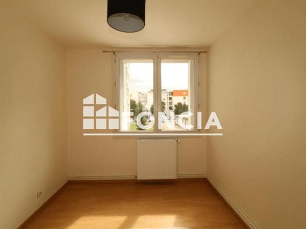 Location Appartement 4 pièces 66.77 m² - 18 RUE DE LA BASTILLE Fontaine 38600