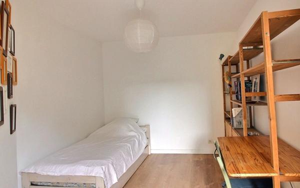 Appartement à vendre    3 pièces • 67 m2 Marseille 8