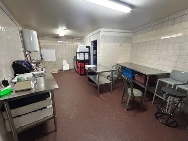 Fonds de commerce à vendre CLUSES (74) belle huîtrerie sur axe passant