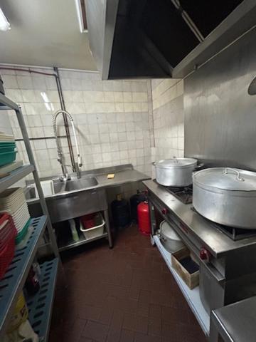 Fonds de commerce à vendre CLUSES (74) belle huîtrerie sur axe passant