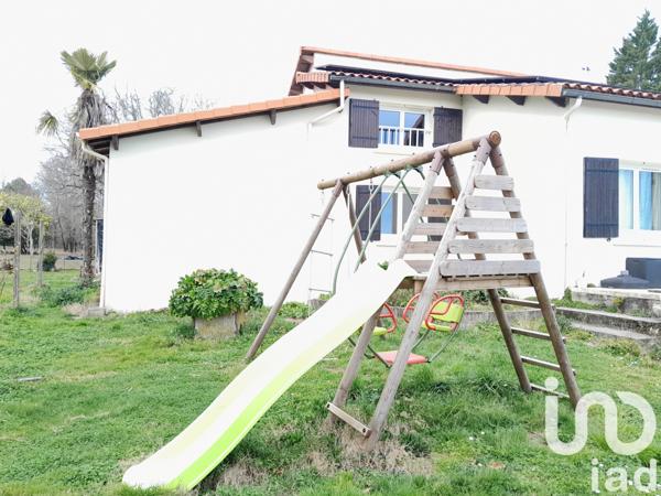 Maison à vendre 8 pièces 232 m² Saint-Aigulin