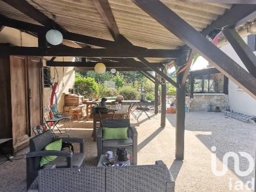 Maison à vendre 8 pièces 232 m² Saint-Aigulin