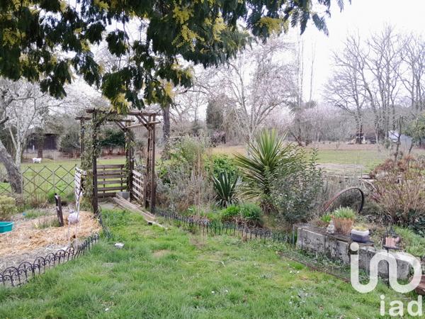 Maison à vendre 8 pièces 232 m² Saint-Aigulin