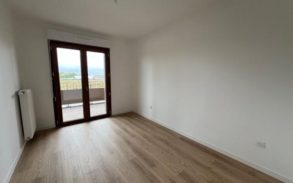 Appartement à vendre    4 pièces • 69,18 m2 Bussy-Saint-Georges