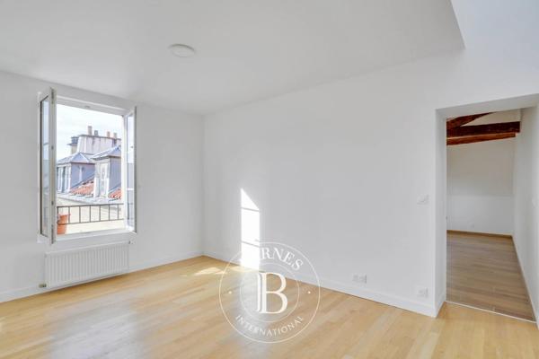 Paris 10ème, Appartement 1 Chambre -  53 m² à vendre