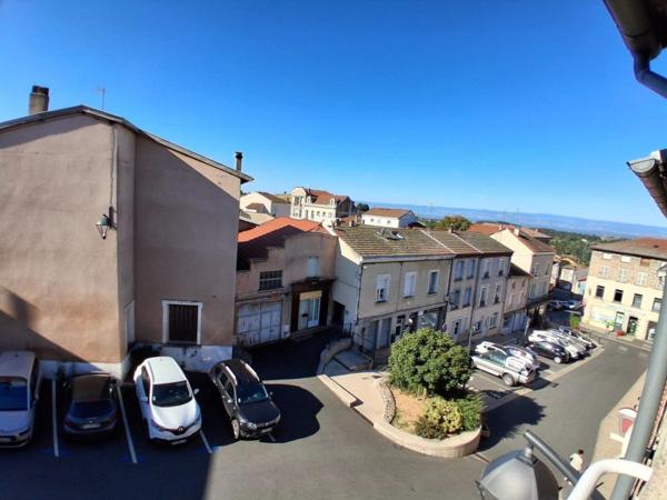 Maison de village , rénovée avec goût