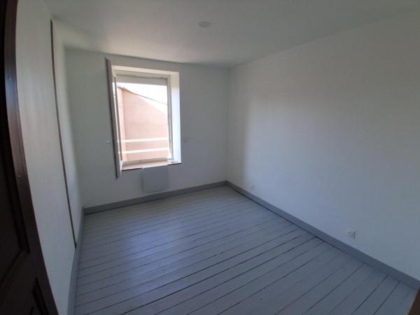 Maison de village , rénovée avec goût