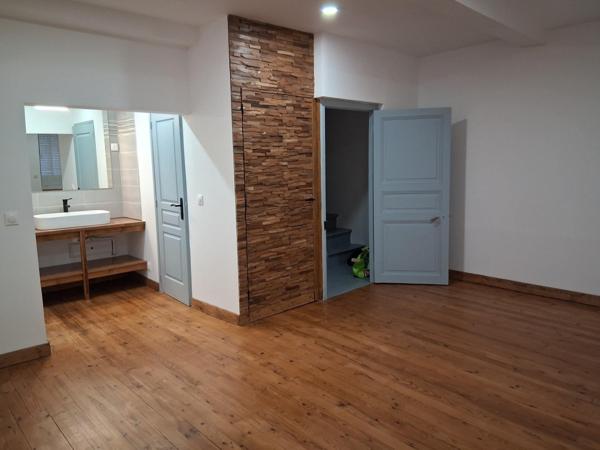 Maison de village , rénovée avec goût