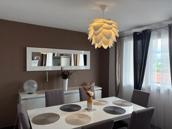 Appartement
                                                                                                                                                                                                                                                                                                                        4 pièce(s)                                                                                                                                                                                                          3 chambre(s)                                                                                                                                                                                                          92  m²