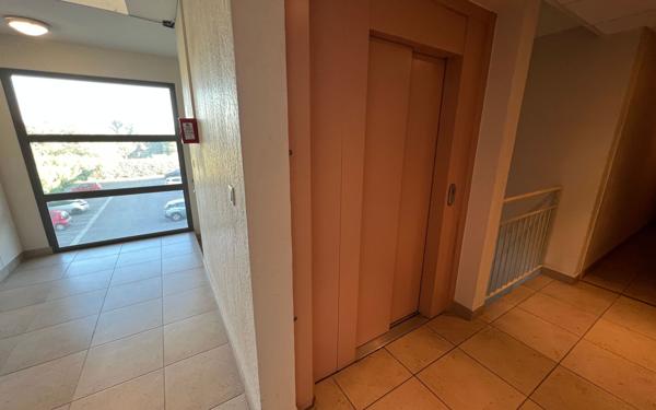 Appartement à vendre    3 pièces • 62,34 m2 Châteaurenard