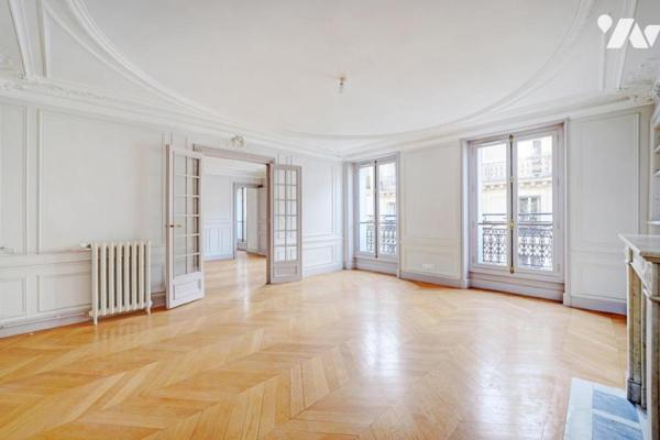 Appartement 6  pièces haussmannien