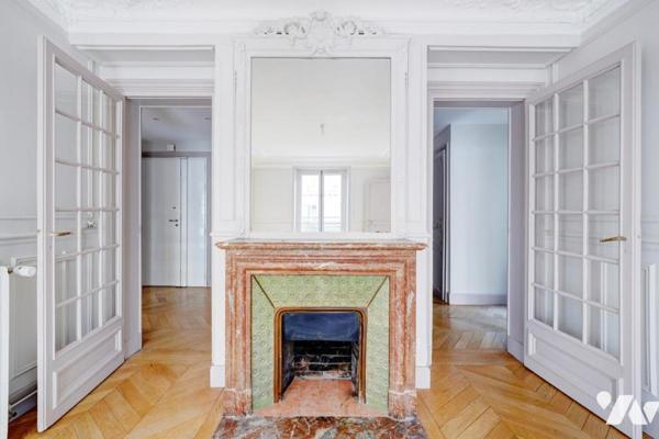 Appartement 6  pièces haussmannien