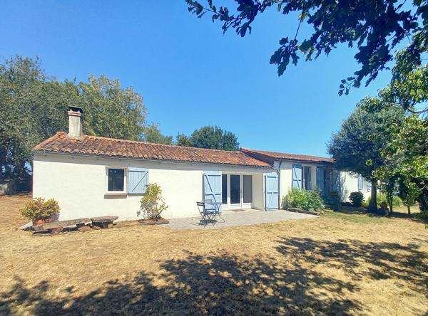 Maison de type longère - environnement naturel- Le Loroux Bottereau 5 pièce(s) 105 m²
