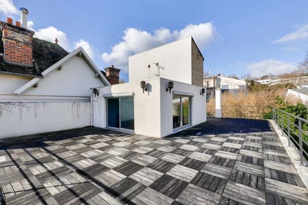 Maison Suresnes - PARC DU CHATEAU - REPUBLIQUE