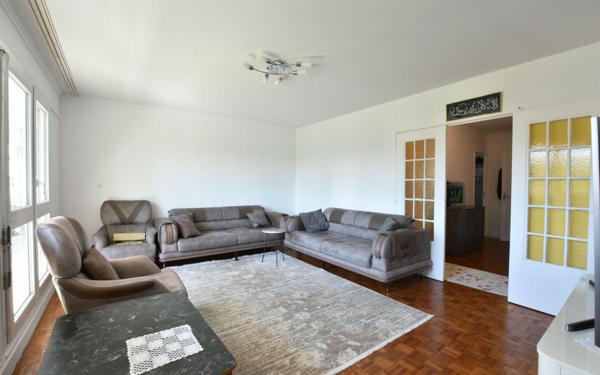 Appartement à vendre    4 pièces • 85,90 m2 Pierre-Bénite