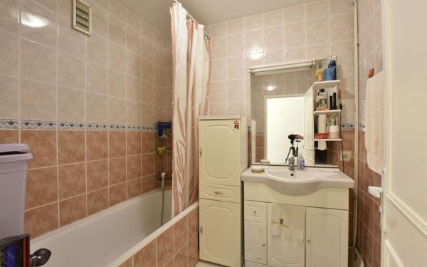 Appartement à vendre    4 pièces • 85,90 m2 Pierre-Bénite