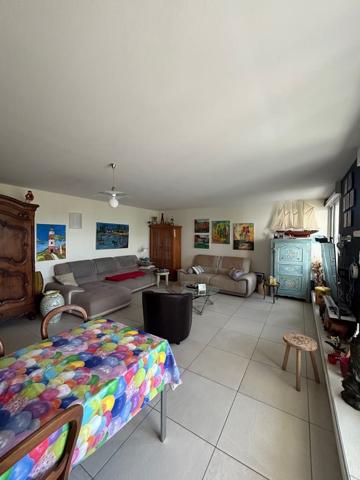 Grand appartement lumineux de 101,27 m2.