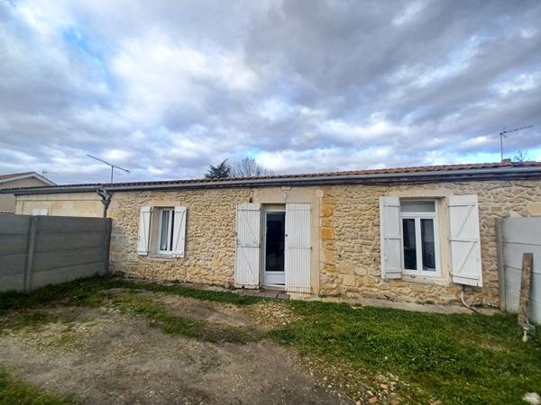 33440 Ambares et Lagrave - Maison 3 pièces 70 m² A VENDRE à 15 minutes de Bordeaux .