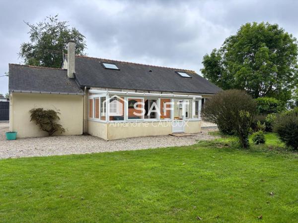 belle maison avec jardin arborer