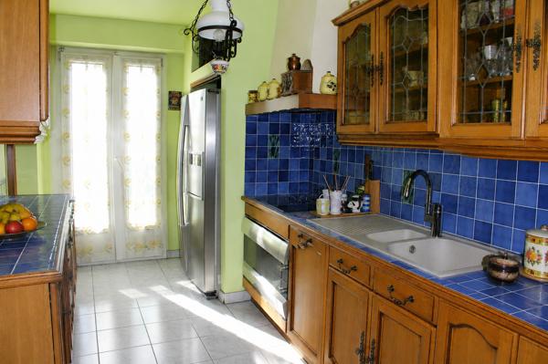 Appartement
         3 pièces
        - 53 m² 149 000 € *