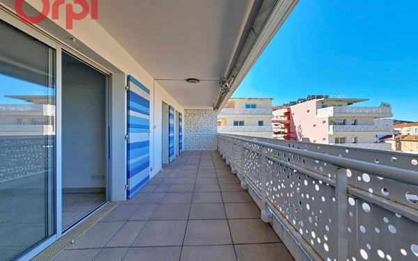 Appartement à vendre    3 pièces • 61,56 m2 La Seyne-sur-Mer
