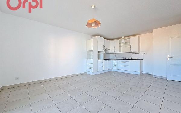 Appartement à vendre    3 pièces • 61,56 m2 La Seyne-sur-Mer