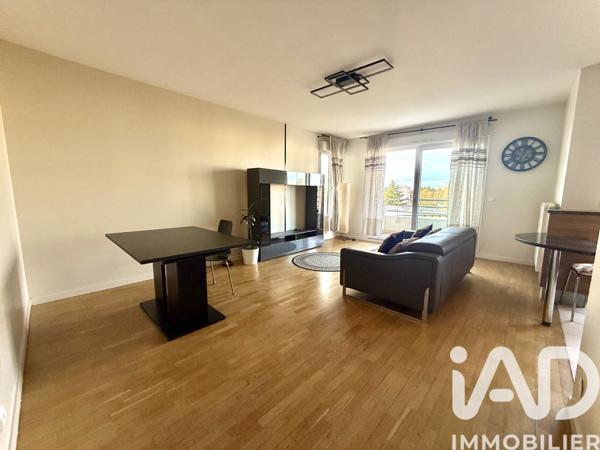 Location appartement 4 pièces 97 m² Montigny-le-Bretonneux