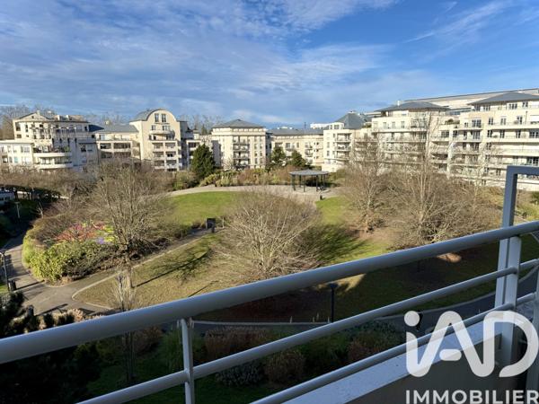 Location appartement 4 pièces 97 m² Montigny-le-Bretonneux