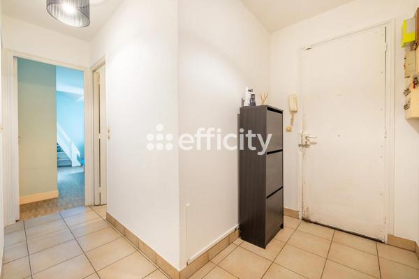 Appartement
         3 pièces
        - 52 m² 157 000 € *