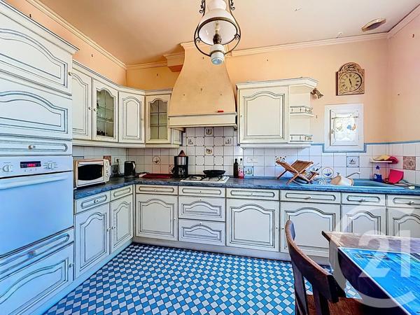 Maison à vendre  5 pièces - 119,50 m 2   COMBRIT  - 29