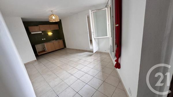 Immeuble à vendre  62 m 2   NIMES  - 30