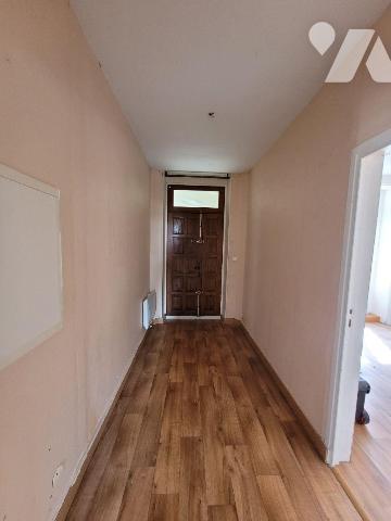 Appartement à vendre à Dinard (35800) en Ille-et-Vilaine (35)

Situé dans l'hypercentre de Di...
