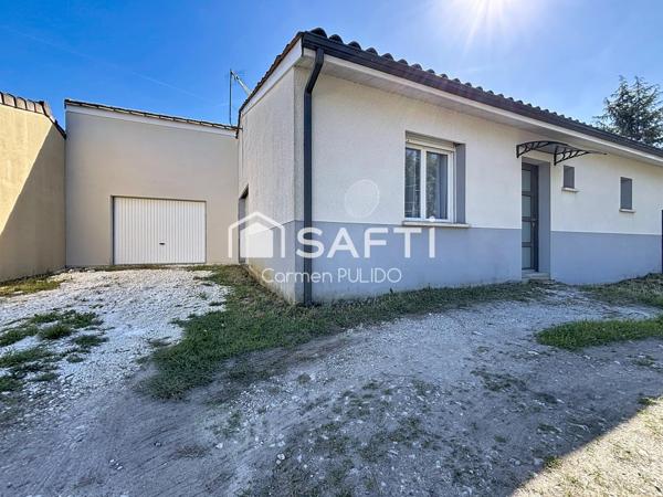 Maison contemporaine de plain-pied : 3 chambres, jardin, garage de 25 m² située à proximité immédiate des commodités.