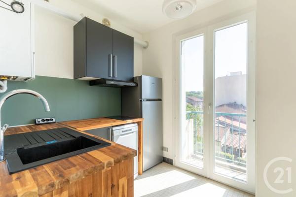 Appartement T2 à vendre  3 pièces - 48,90 m 2   ALBI  - 81