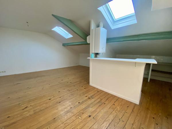 À Dax, appartement T2 mansardé en centre ville