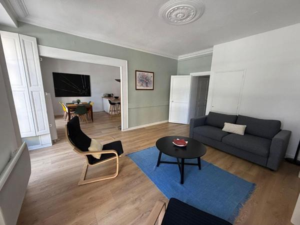 Appartement rénové Nantes - 2 pièce(s) - 55.0 m2