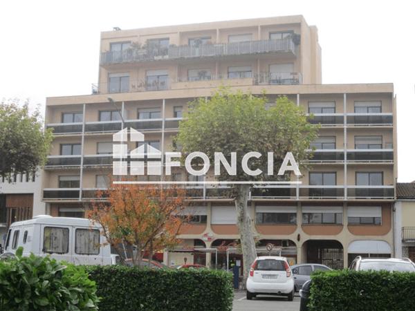 Location Studio 18.7 m² - PLACE CHARLES DE GAULLE - 64 RUE DENIS FORESTIER Cahors 46000