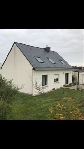 THEIX NOYALO Maison 4 pièces 102 m²